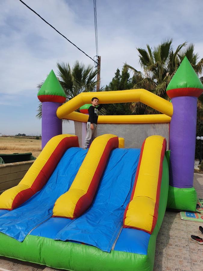 Larnaca Mansion Ideal For 3 Families Or More Εξωτερικό φωτογραφία