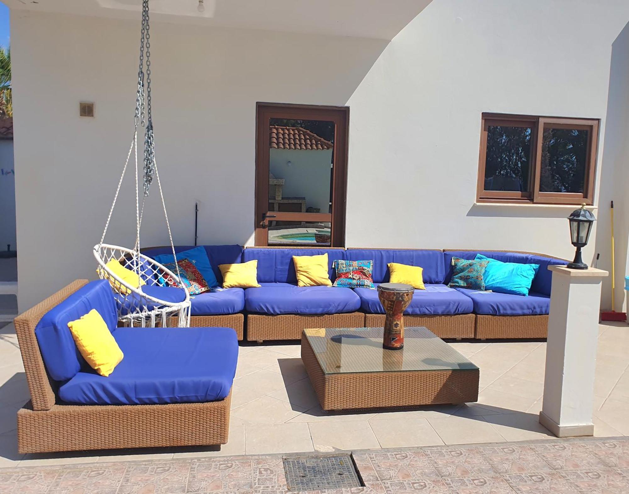 Larnaca Mansion Ideal For 3 Families Or More Εξωτερικό φωτογραφία