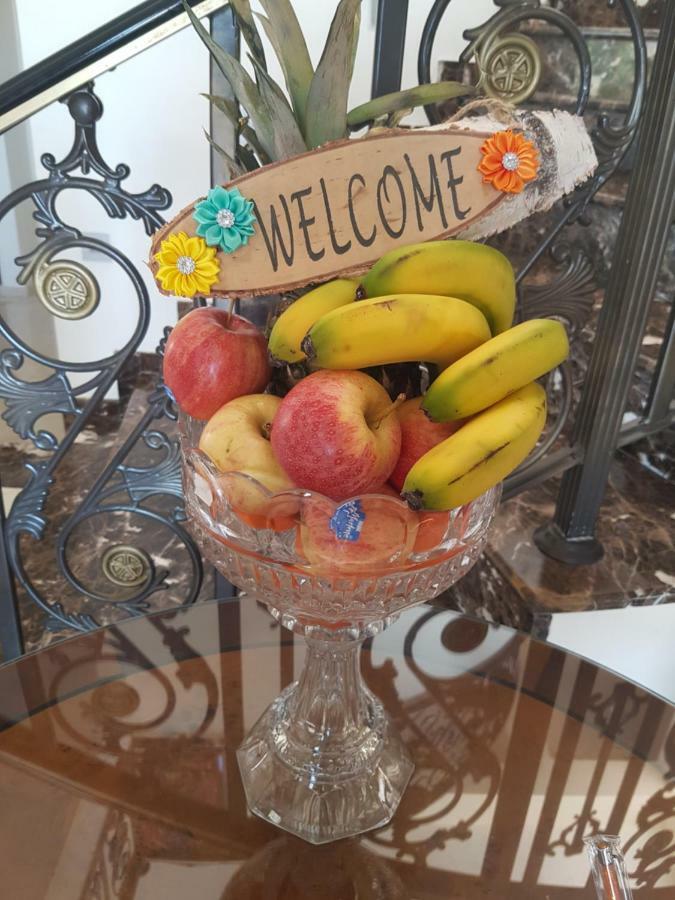 Larnaca Mansion Ideal For 3 Families Or More Εξωτερικό φωτογραφία